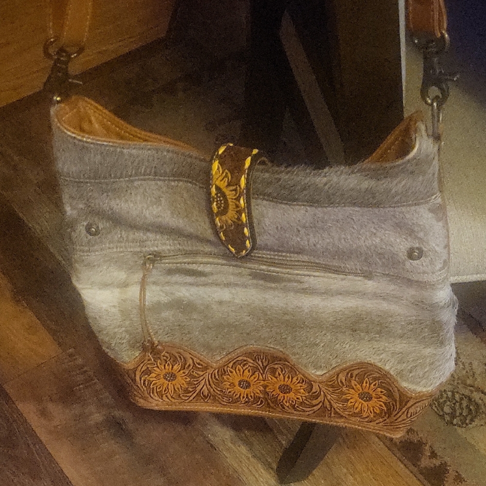 Beauitful Myra Purse